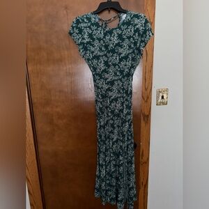 Urban Outfitters Forest Green Patterned Top